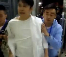 网友爆料明星被抓视频,网友热议娱乐圈风波再起